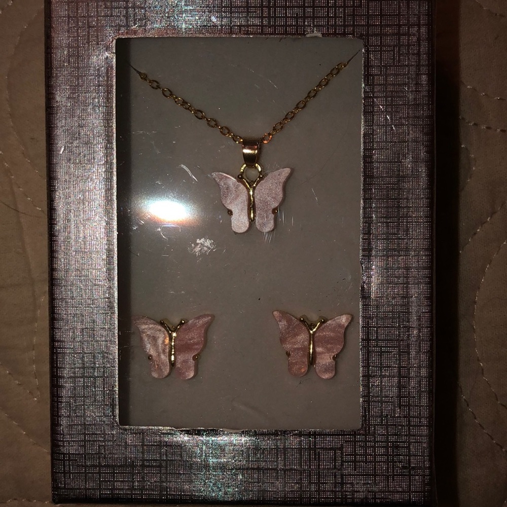 Necklace/ earring set - Picture 2 of 2